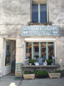 Shabby Chic in France too!