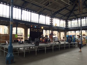 Elmo Joe Band Warming Up