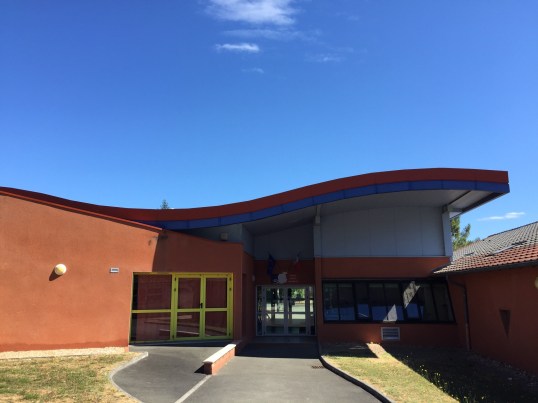 L'École (The School)