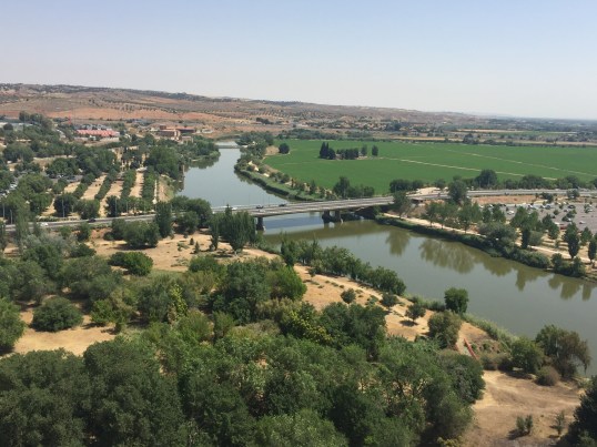 E22A42B5-492F-4E33-B625-E68A7A387234